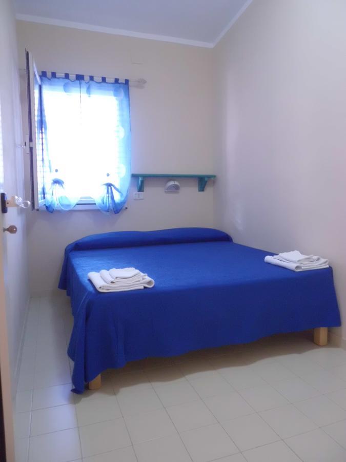 Appartamenti Teulada Di Laura Room photo